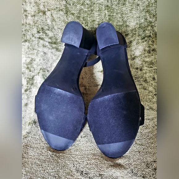 New Black Strappy Heels - Picture 3 of 3